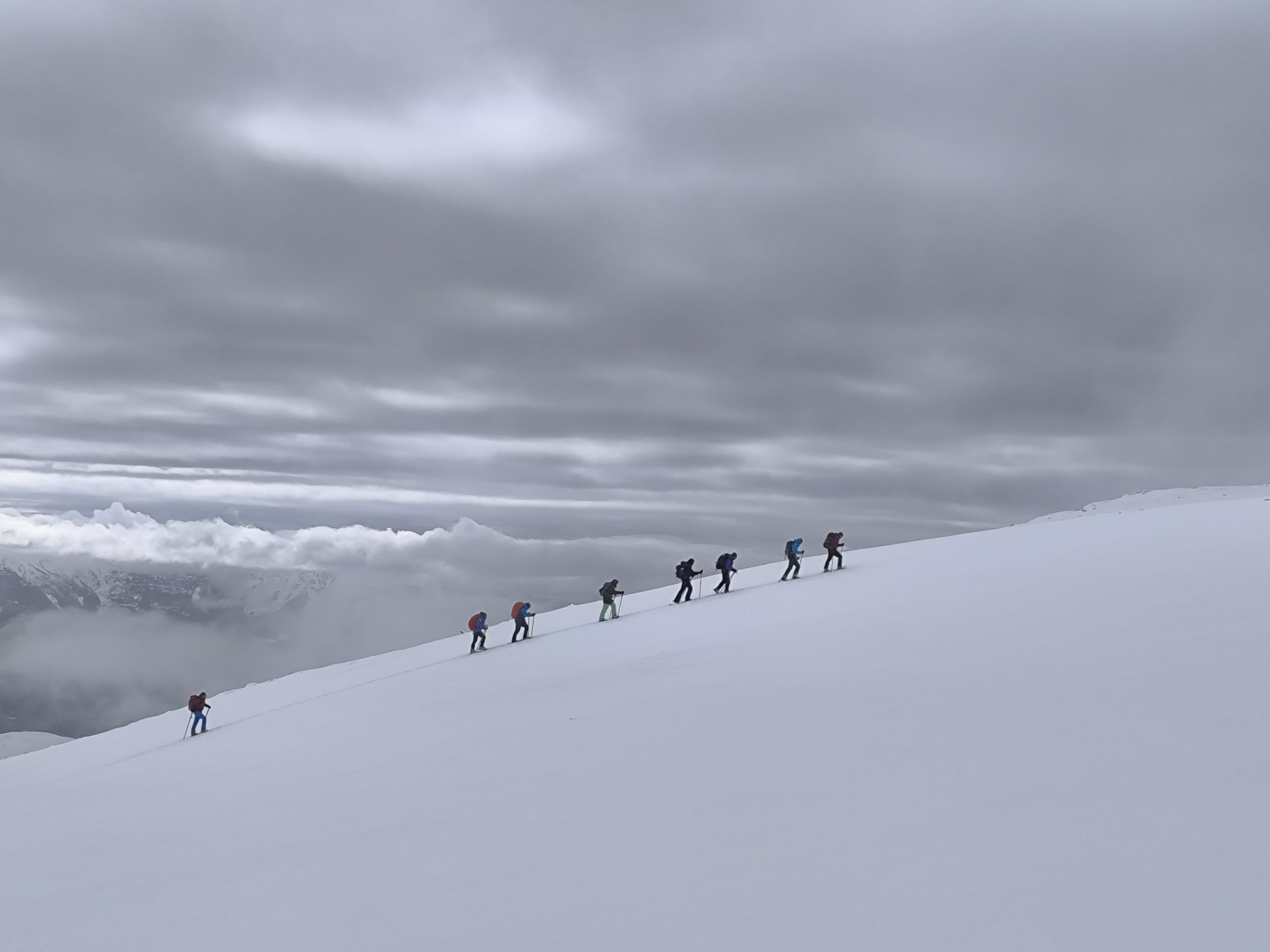 Estanys glaçats a l'alta muntanya del Pallars Sobirà