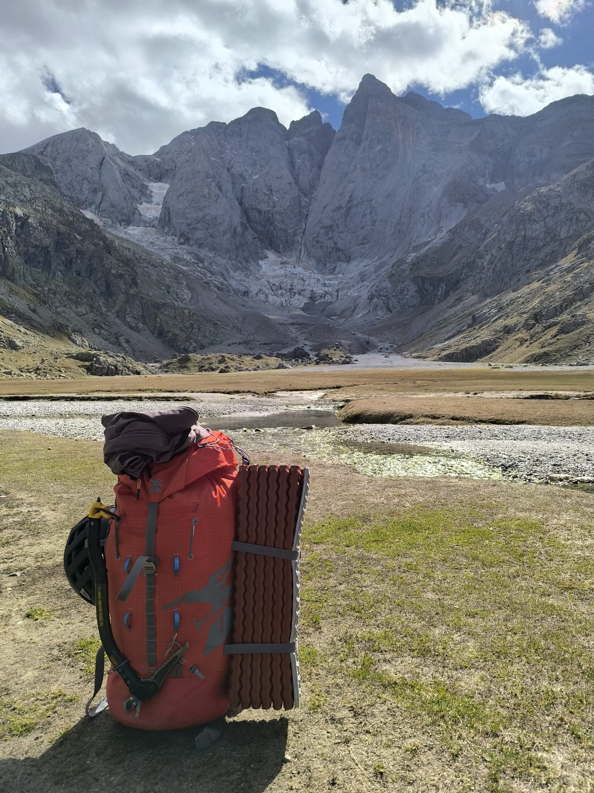 Paisatge d'alta muntanya al massís del Vignemale, a prop del Coll d'Ossoue i la vall de Gaube